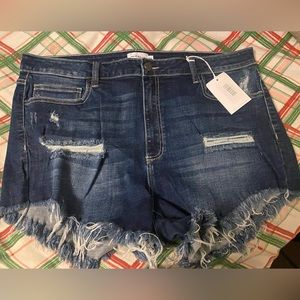 NWT Women’s Size 3X Dark Wash Destructed Jean Shorts